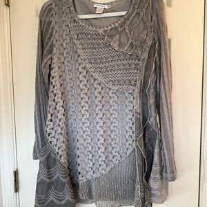Feratelli woven tunic. Lovely mixed patterns, all grey. Size L
